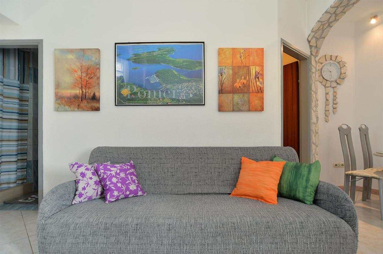 Apartments Jadranka 1279 Pomer Extérieur photo