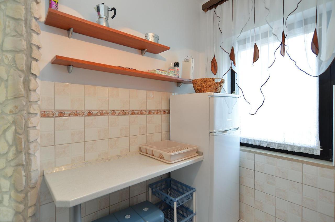 Apartments Jadranka 1279 Pomer Extérieur photo