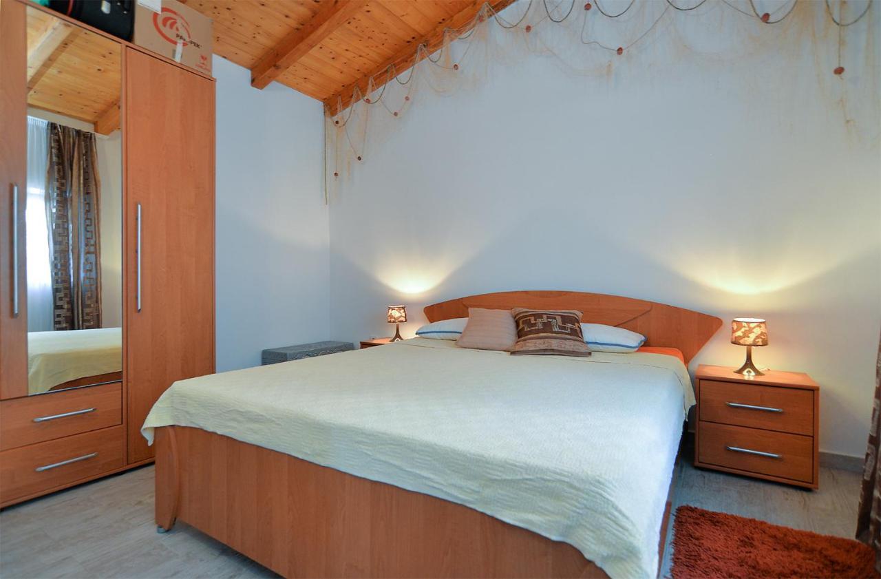 Apartments Jadranka 1279 Pomer Extérieur photo