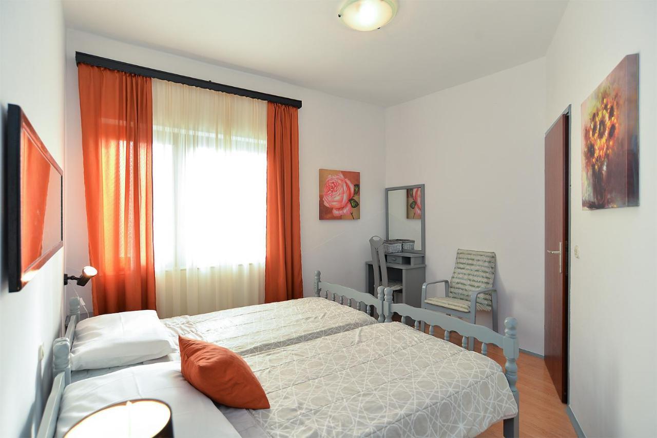 Apartments Jadranka 1279 Pomer Extérieur photo