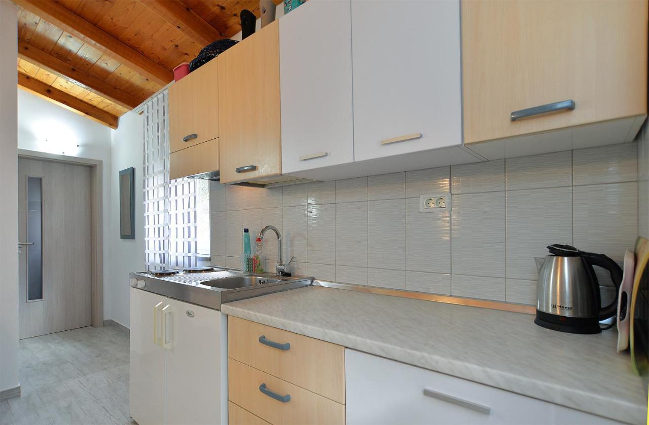 Apartments Jadranka 1279 Pomer Extérieur photo