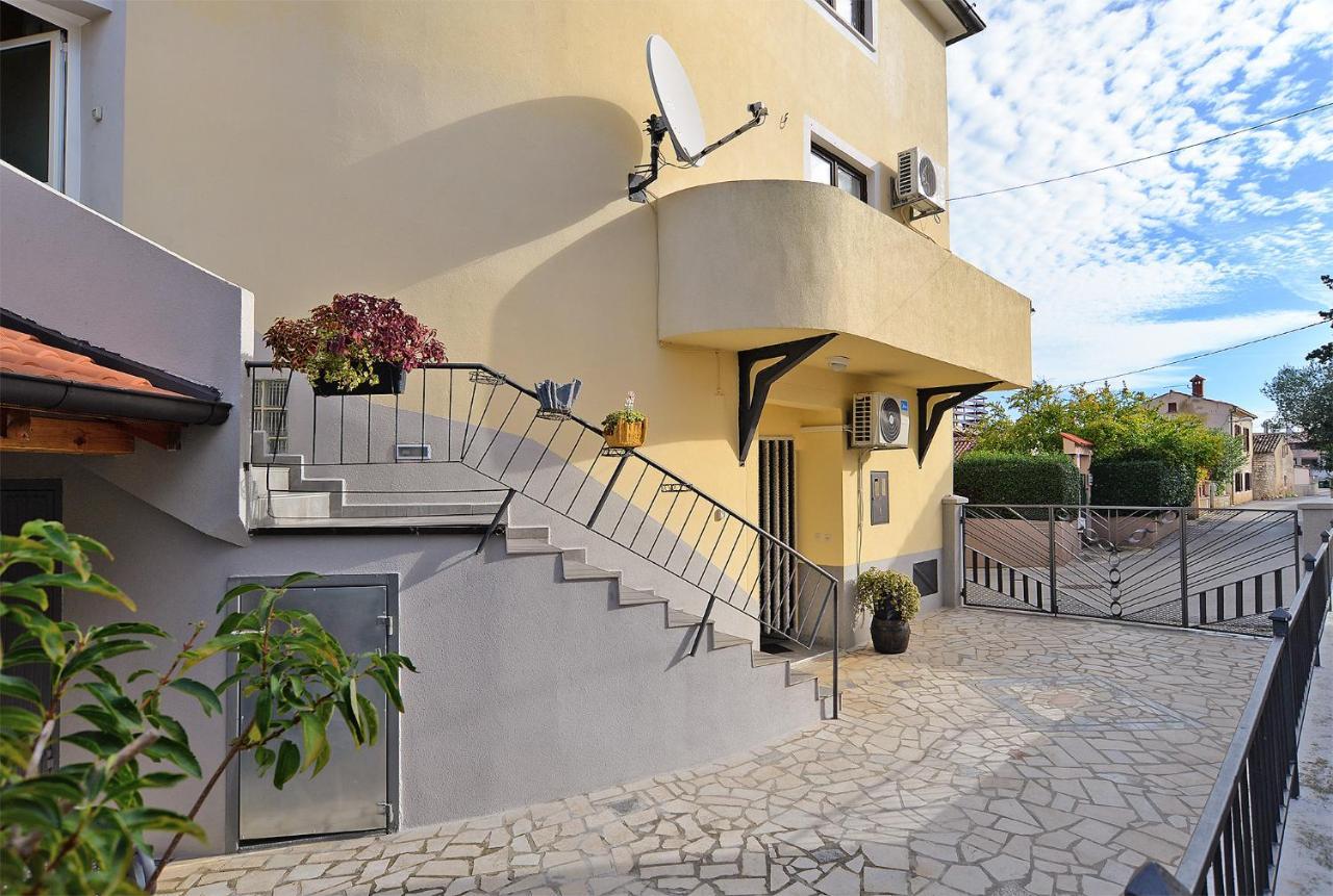 Apartments Jadranka 1279 Pomer Extérieur photo
