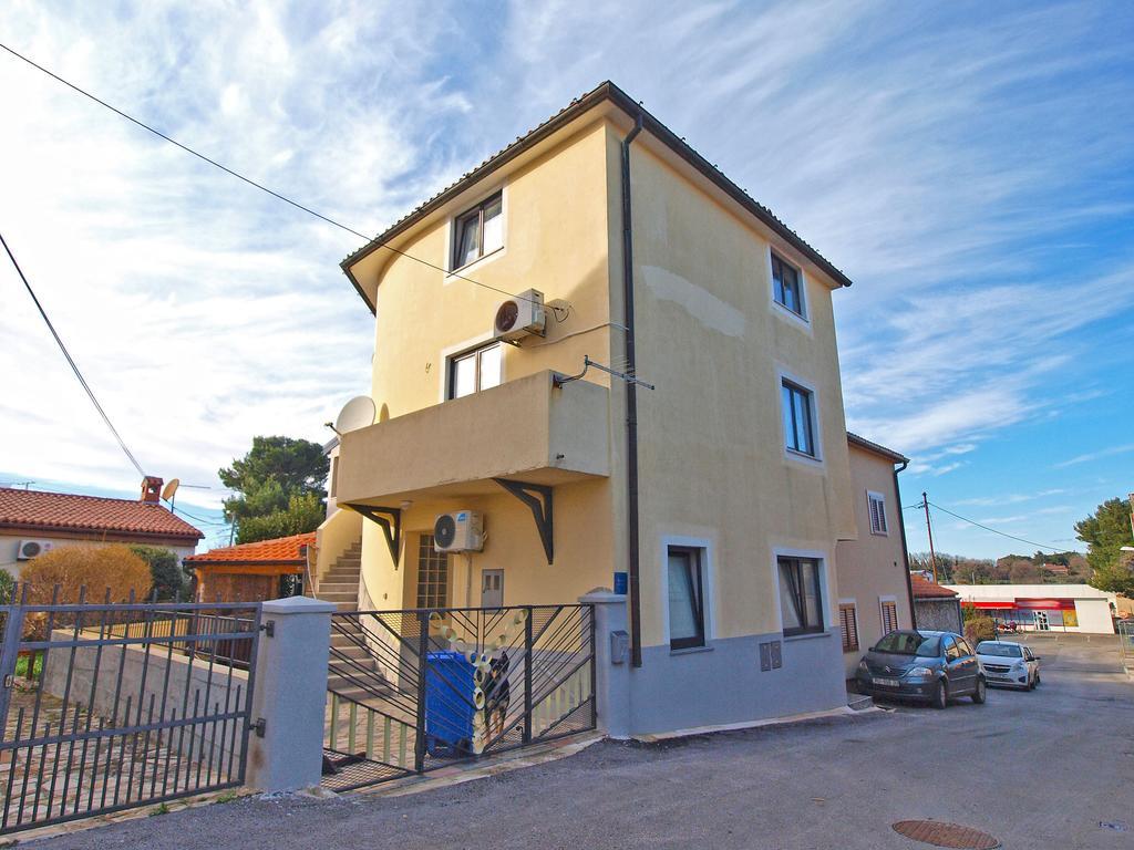 Apartments Jadranka 1279 Pomer Extérieur photo
